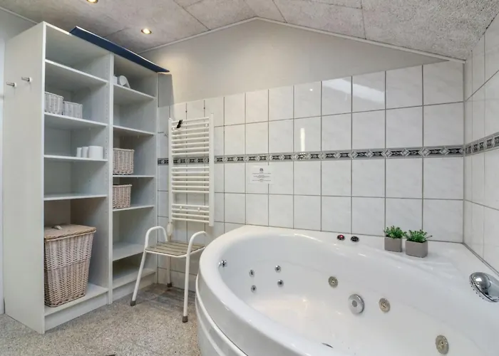 Ria - 250m From The Sea By Interhome