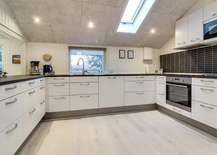 Holiday home Ria - 250m From The Sea By Interhome